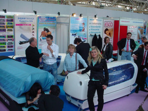 COSMOPROF 2008: Elsa e Nadia presentano Aquamassage SPA
